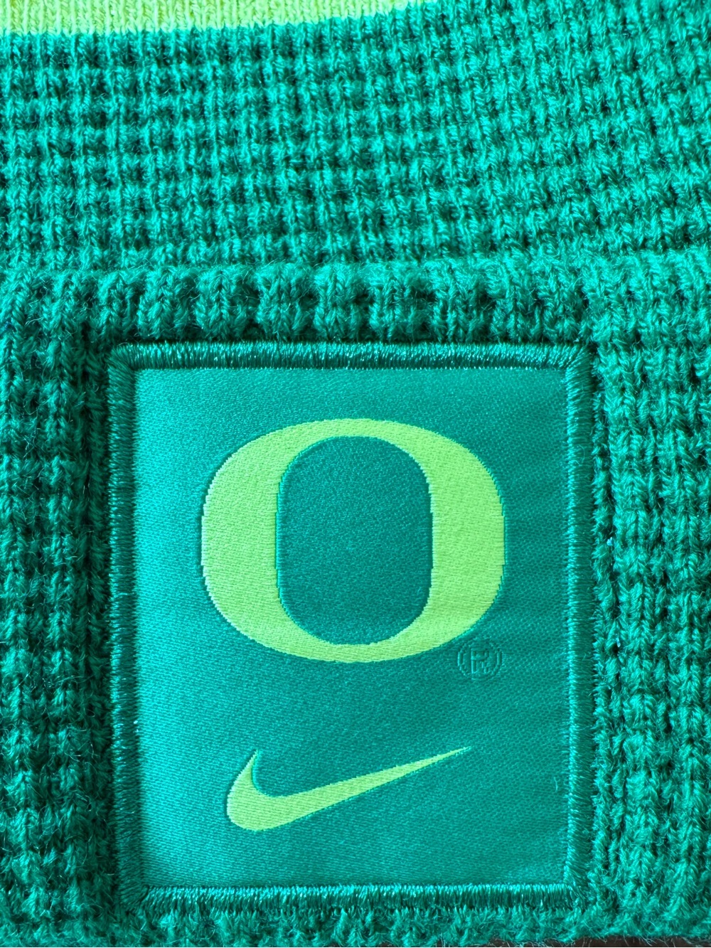 Official ‘On Field’ Nike Oregon Ducks Football Cuffed Beanie NEW 2 available - Picture 4 of 5